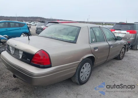 2010 Ford Crown Victoria Police/Police Interceptor z USA, uszkodzony, nr VIN 2FABP7BVXAX121584